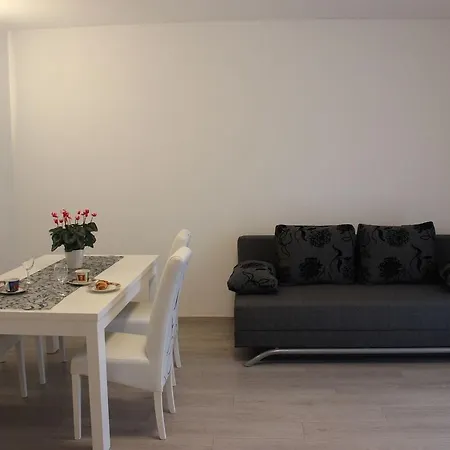 Ferienhaus In 5 Apartment